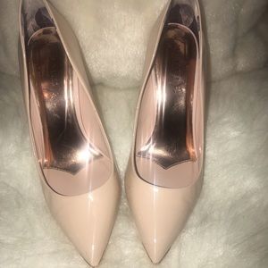 Brand NEW Ted Baker Melnil Heel